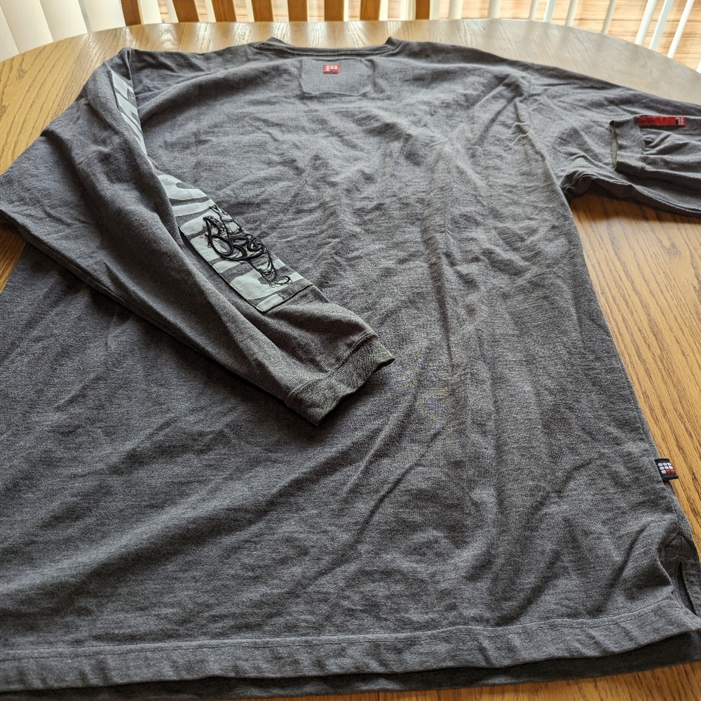 Gently worn Men's sweat shirt - Picture 4 of 7